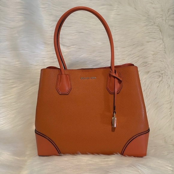 MICHAEL KORS Medium Tote Bag Purse Orange Crush Display Bag Missing Strap - Picture 1 of 9